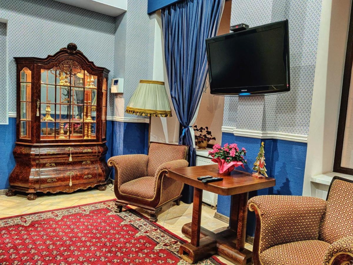 מלון לבוב Chaplin מראה חיצוני תמונה